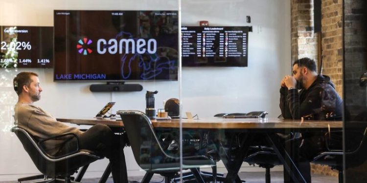 CEOs want workers back in offices—this company is giving workers a $10,000 raise to do it