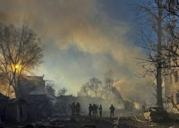 US continues to share data to protect Ukrainians against Russian strikes, despite intel pause: sources