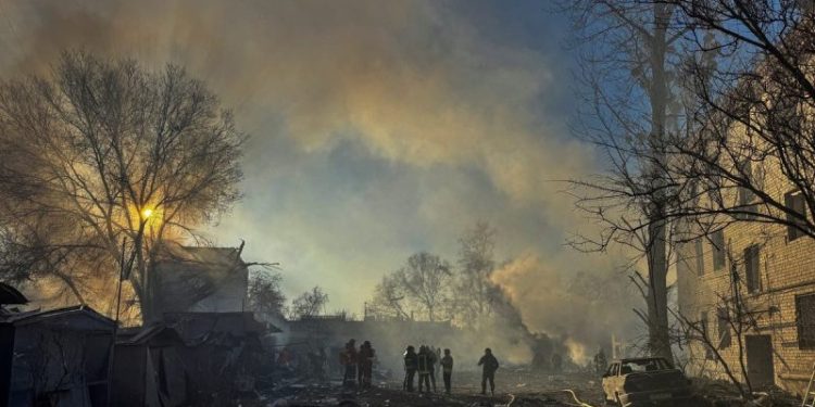 US continues to share data to protect Ukrainians against Russian strikes, despite intel pause: sources