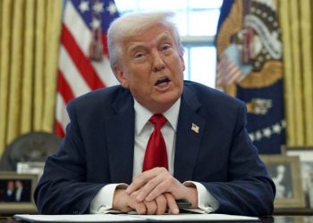 Trump quips he’d ‘love’ to run against Obama in hypothetical third-term presidency