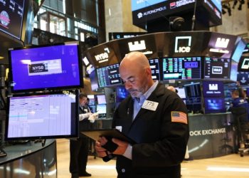 U.S. foreign tax bill sends jitters across Wall Street