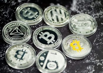 Crypto Market Recap: Bitcoin Breaks US$111,000, Trump Courts Memecoin Mega Donors