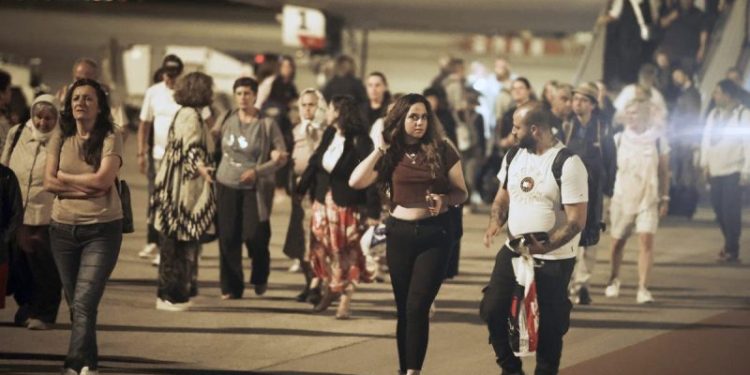 State Department says it has provided guidance to more than 25,000 people in Israel, West Bank and Iran