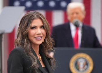 Noem takes aim at Tim Walz for letting his ‘city burn’ in 2020 as she justifies Trump’s LA riot response