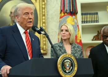 US appeals court blocks Trump contempt proceedings ordered by Boasberg