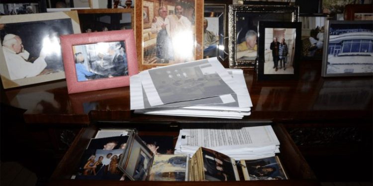 DOJ restores Trump photo to Epstein files after determining no victims depicted