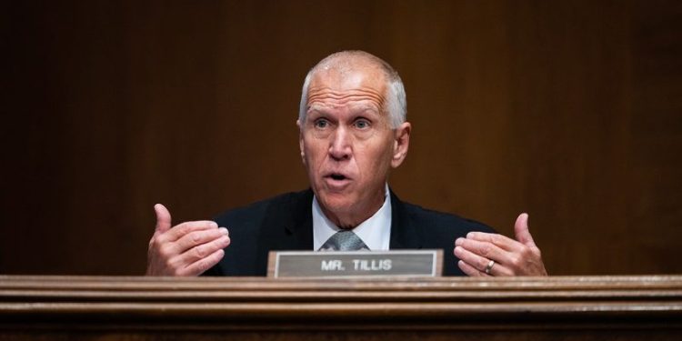 Republican senator vows to block Trump Fed nominee over Powell investigation